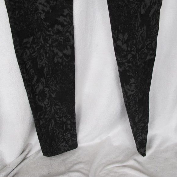 7 For All Mankind Black Patterned Skinny Jeans - Picture 13 of 13